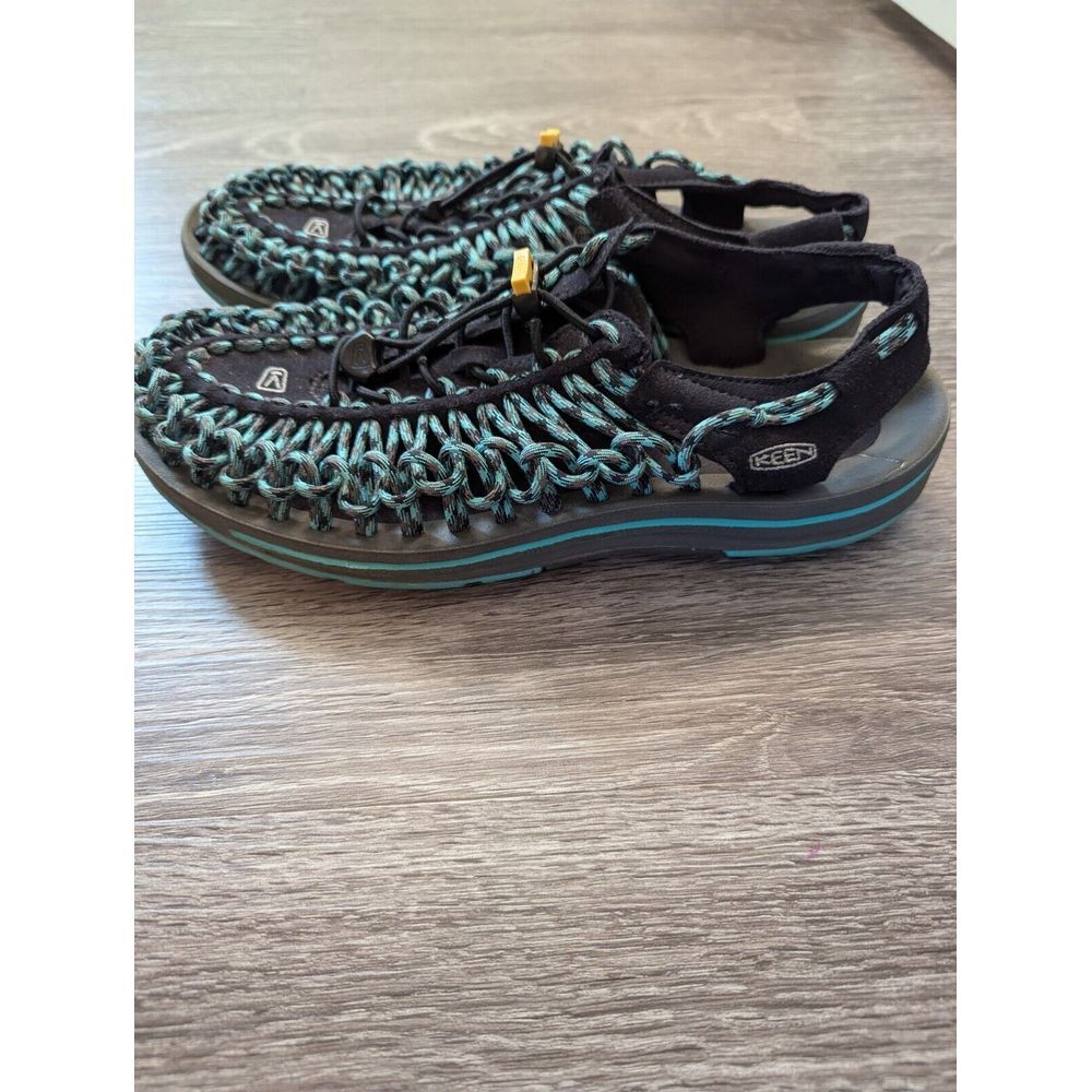 KEEN Women’s Black and Teal Woven Sandals